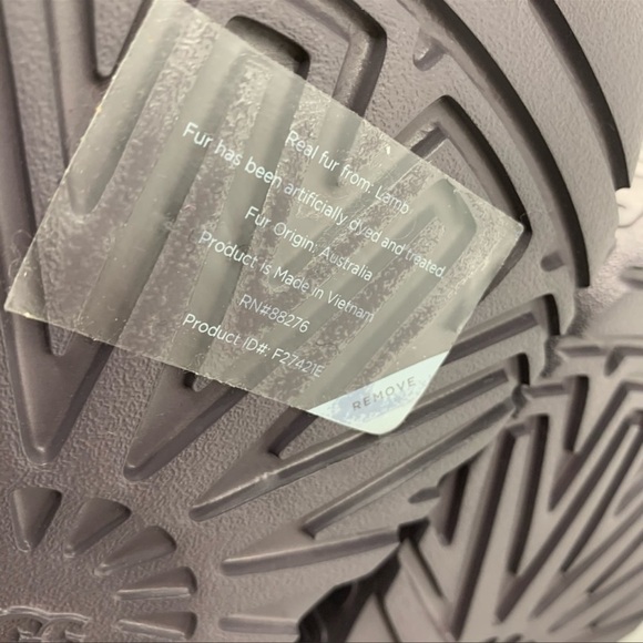 UGG Women’s Oh Fluffita Fur Slides - Picture 11 of 13